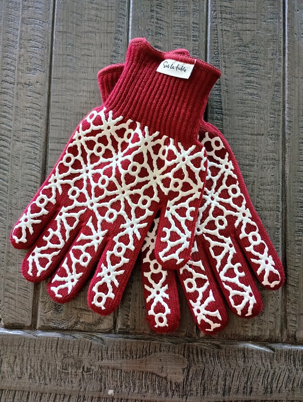 Sur La Table Red Oven Gloves with White Decorative Grip